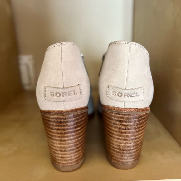 Sorel Nadia Ankle Bootie in Off White and  Beige - Picture 5 of 10
